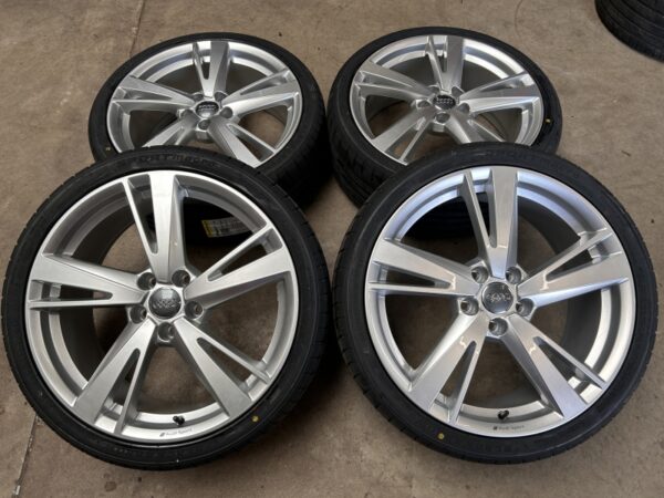 19 inch original Audi sport rims + summer tires Audi A3 S3 RS3 8V0601025FH ET49